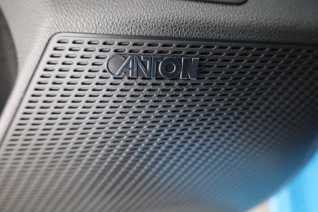 Skoda Octavia Combi RS 2.0 TSI DSG, Sonderlackierung, Pano, AHK, 19 Zoll, Canton, el. Klappe, Navi, Matrix, sofort 