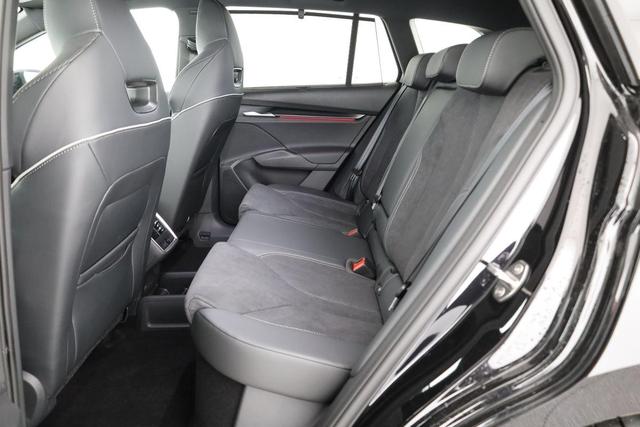 Skoda Enyaq 60 Sportline Sportline, AHK, Wärmepumpe, Matrix, 20-Zoll 