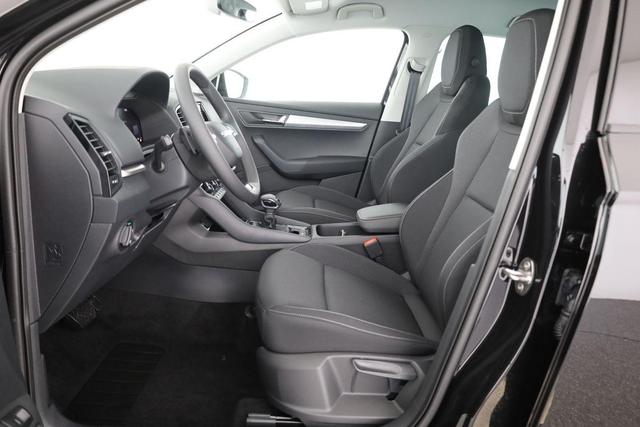 Skoda Karoq 1.5 TSI DSG 130 Jahre, AHK, el. Klappe, Kamera, Ladeboden, Winter 