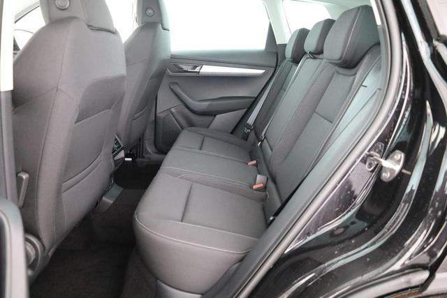 Skoda Karoq 1.5 TSI DSG 130 Jahre, AHK, el. Klappe, Kamera, Ladeboden, Winter 