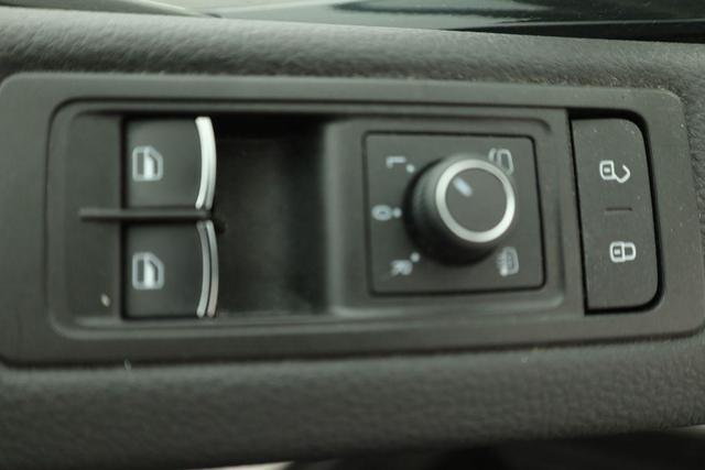 Volkswagen T6 Multivan Highline 4Motion 2.0 TDI DSG 4-Motion, Highline, Rarität!!, AHK, ACC, LED, Kamera, el. Türen 