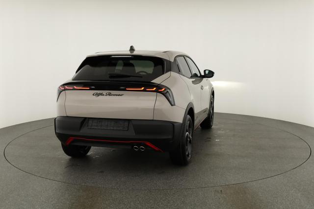 Alfa Romeo Junior Ibrida 1.2 VGT 48V-Hybrid (100kW) Speciale Speciale, 18-Zoll, Kamera, el. Klappe, Sitzheizung 