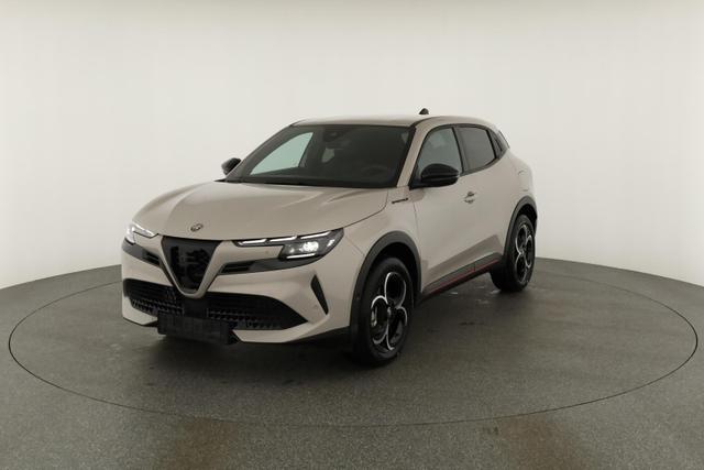 Alfa Romeo Junior Ibrida 1.2 VGT 48V-Hybrid (100kW) Speciale Speciale, 18-Zoll, Kamera, el. Klappe, Sitzheizung 