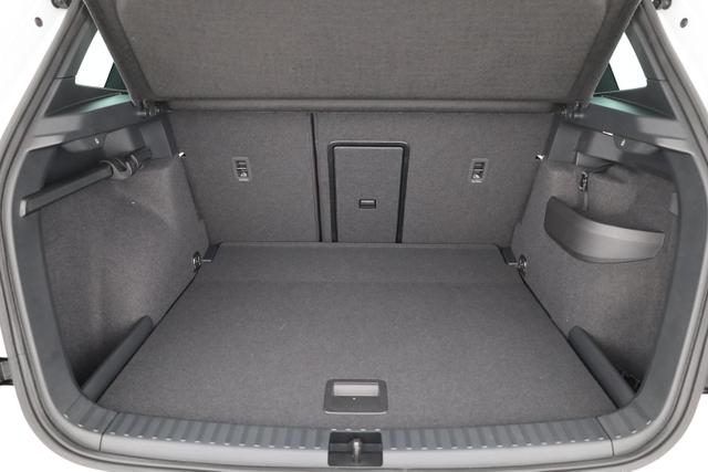 Skoda Karoq Sportline 4x4 2.0 TDI DSG Sportline, AHK, Matrix, Navi, 5-J. Garantie 