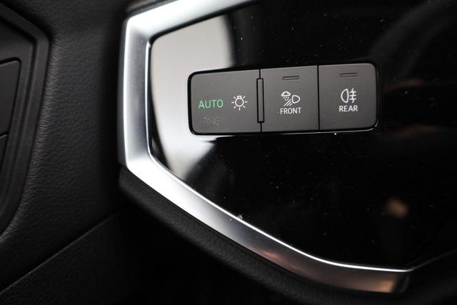 Audi Q3 Sportback 40 TDI quattro S line qu S-LINE, AHK, Optik schwarz, Navi, Kamera, el. Klappe, 4-J. Garantie 