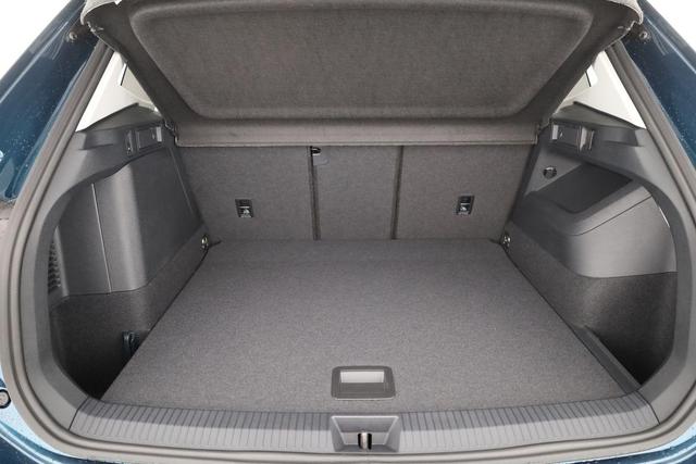 Volkswagen Tiguan 1.5 TSI eHybrid 150 kW Life DSG Life, AHK, IQ.Light, Navi, ParkAssist 