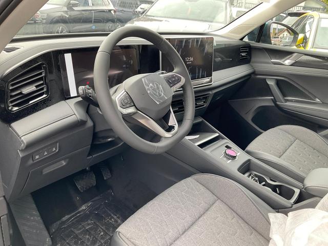 Volkswagen Tiguan - 1.5 TSI eHybrid 150 kW Life DSG Life, Pano, AHK, IQ.Light, Navi, ParkAssist