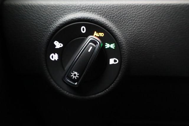Volkswagen T-Roc R-Line 1.5 TSI DSG R-LINE, Navi, Kamera, LED, Winter, EasyOpen 