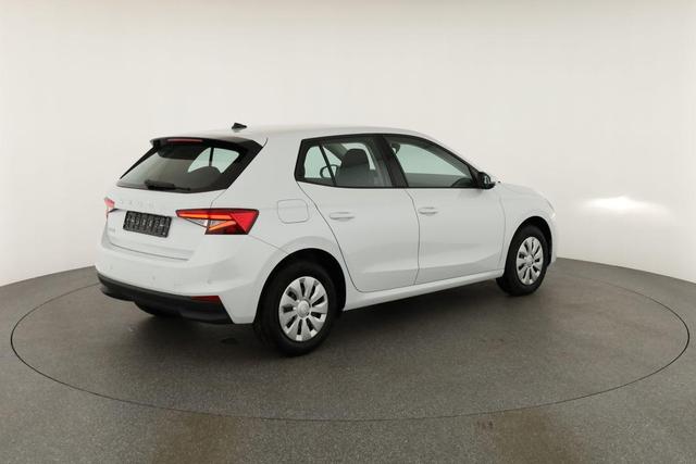 Skoda Fabia Selection 1.0 TSI Selection, AHK, Tempomat, Ladeboden, Park, Winterpaket, SmartLink, 4-J Garantie 