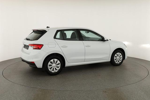 Skoda Fabia Selection 1.0 TSI Selection, AHK, Tempomat, Ladeboden, Park, Winterpaket, SmartLink, 4-J Garantie 