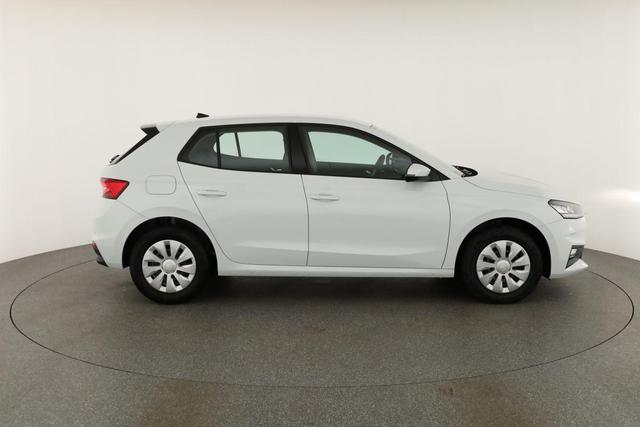 Skoda Fabia Selection 1.0 TSI Selection, AHK, Tempomat, Ladeboden, Park, Winterpaket, SmartLink, 4-J Garantie 