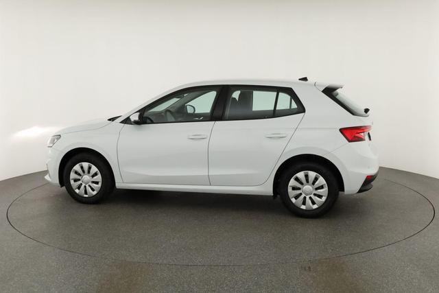 Skoda Fabia Selection 1.0 TSI Selection, AHK, Tempomat, Ladeboden, Park, Winterpaket, SmartLink, 4-J Garantie 