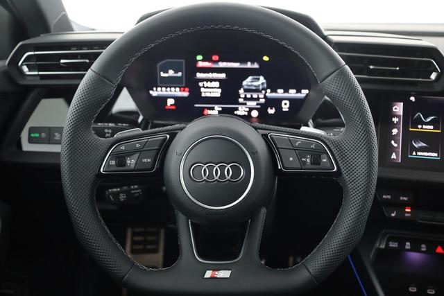 Audi S3 2.0 TFSI quattro Sportback quattro, Pano, 19-Zoll, Matrix, Optik schwarz, Kamera, el. Klappe, 4-J Garantie 