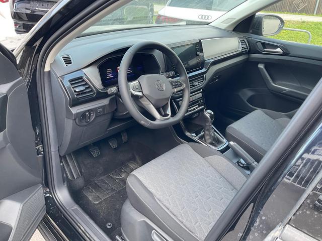 Volkswagen T-Cross - 1.0 TSI 85 kW Life Life, AHK, Side, Kamera, 17-Zoll, Winterpaket, Climatronic
