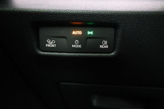 Volkswagen Tiguan 1.5 TSI eHybrid 150 kW Life DSG Life, Pano, AHK, IQ.Light, Navi, ParkAssist 