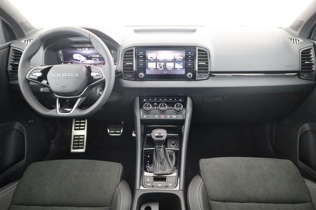 Skoda Karoq Sportline 2.0 TDI DSG Sportline, Pano, AHK, Matrix, Teilleder, 5 J.-Garantie 