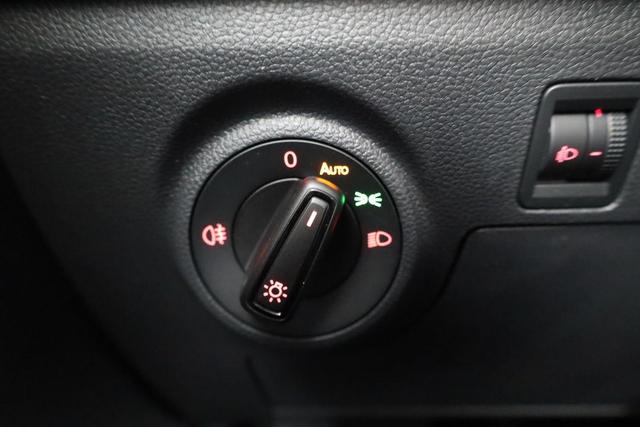 Seat Ibiza Style 1.0 TSI Style. LED, Kamera, Parklenk, Winter, 5 J.-Garantie 