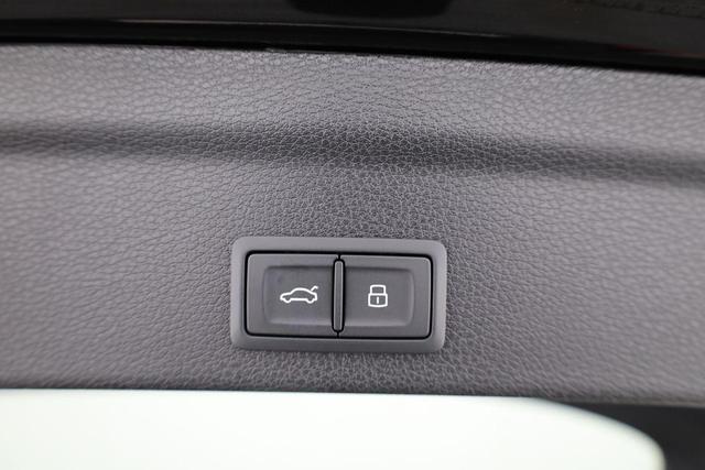 Audi Q3 Sportback 40 TDI quattro S line qu S-LINE, AHK, Optik schwarz, Navi, Kamera, el. Klappe, 4-J. Garantie 