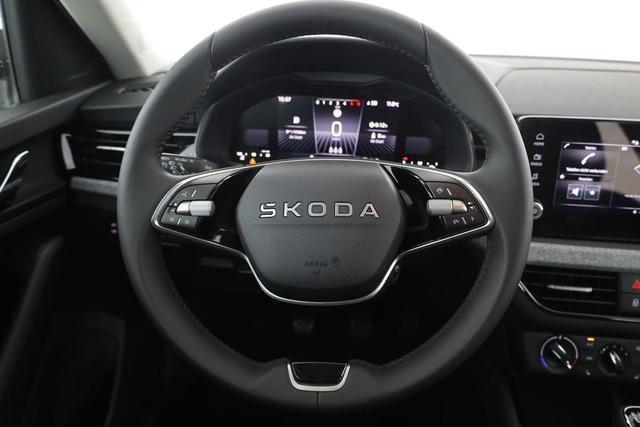 Skoda Kamiq 1.0 TSI 130 Jahre, Kamera, Winter, 16-Zoll, sofort 