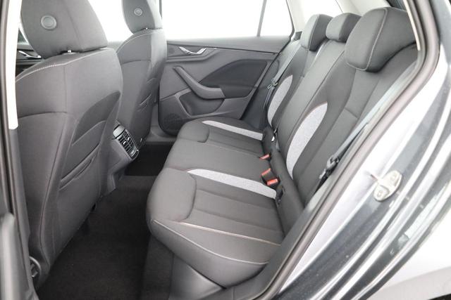 Skoda Kamiq 1.0 TSI 130 Jahre, Kamera, Winter, 16-Zoll, sofort 
