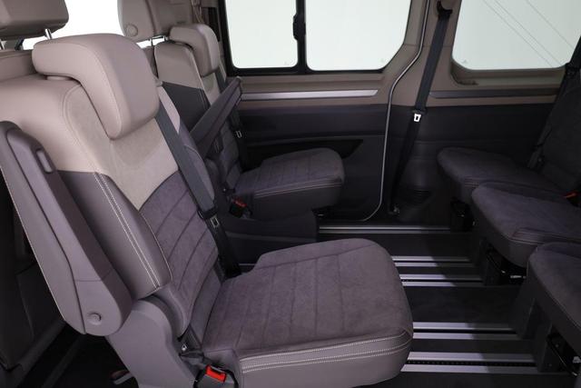 Volkswagen T7 Multivan TDI DSG Edition KÜ, Pano, AHK, IQ.Light, 18-Zoll, el. Türen 