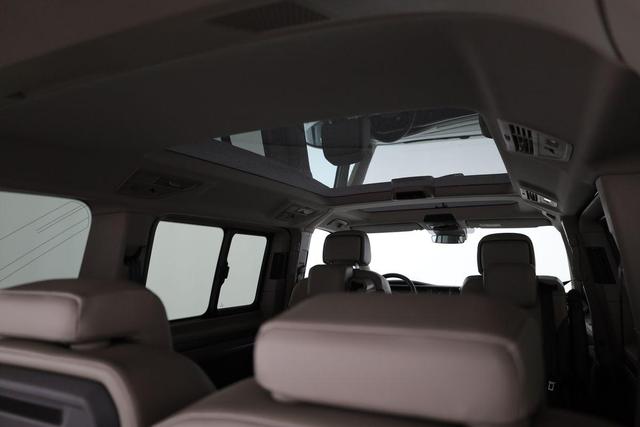 Volkswagen T7 Multivan TDI DSG Edition KÜ, Pano, AHK, IQ.Light, 18-Zoll, el. Türen 