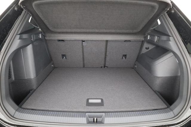 Volkswagen Tiguan 1.5 TSI eHybrid 200 kW R-Line Black, Pano, 20-Zoll, AHK, AreaView, 5-J Garantie 