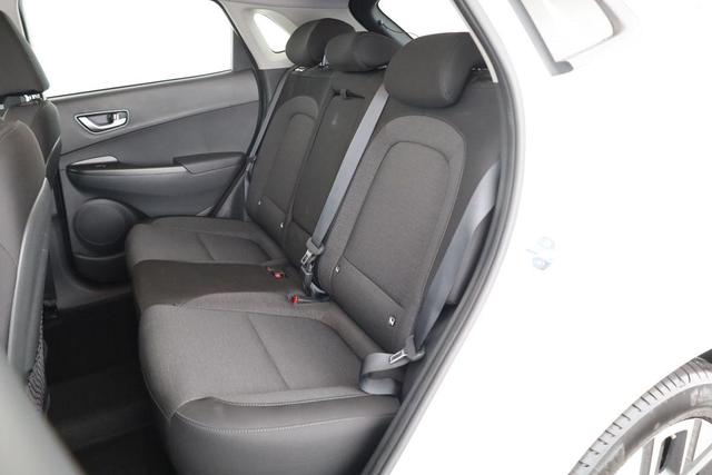 Hyundai KONA Trend Elektro 2WD EV 64kWh Style, Wärmepumpe, Kamera, Sitzheizung 