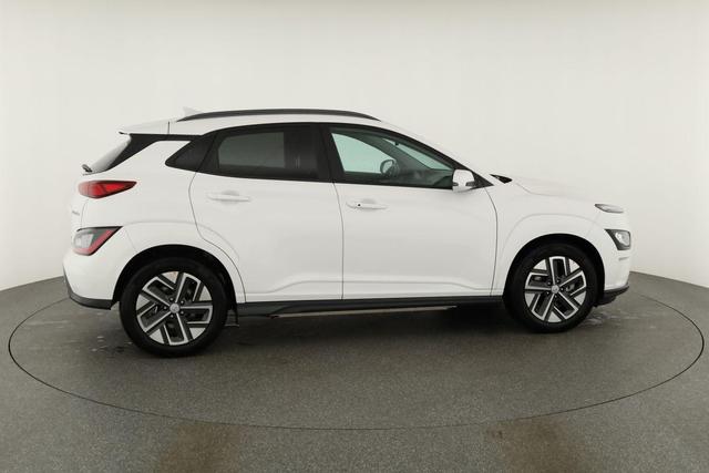 Hyundai KONA Trend Elektro 2WD EV 64kWh Style, Wärmepumpe, Kamera, Sitzheizung 