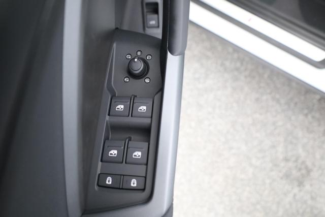 Audi Q3 Sportback 45 TFSI quattro S line qu S-LINE, Pano, AHK, 19-Zoll, Optik schwarz, Navi, Kamera, el. Klappe, 4-J. Garantie 