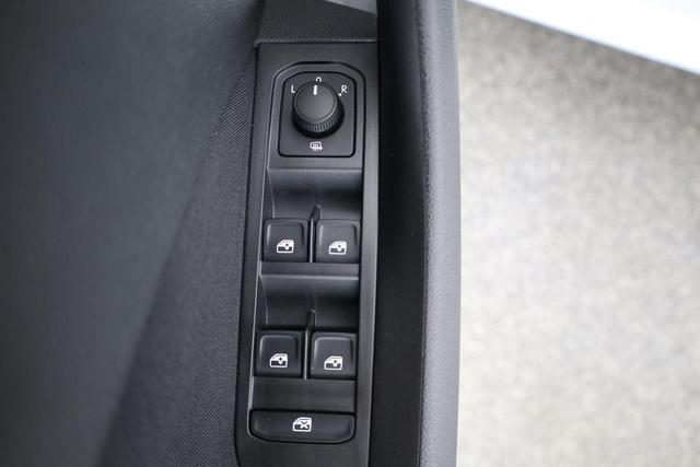 Skoda Kamiq 1.0 TSI 130 Jahre, Kamera, Winter, 16-Zoll, sofort 