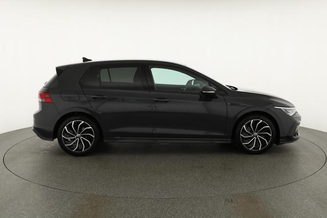 Volkswagen Golf R-Line eTSI VIII 1.5 DSG R-LINE, Navi, 17-Zoll, LED 
