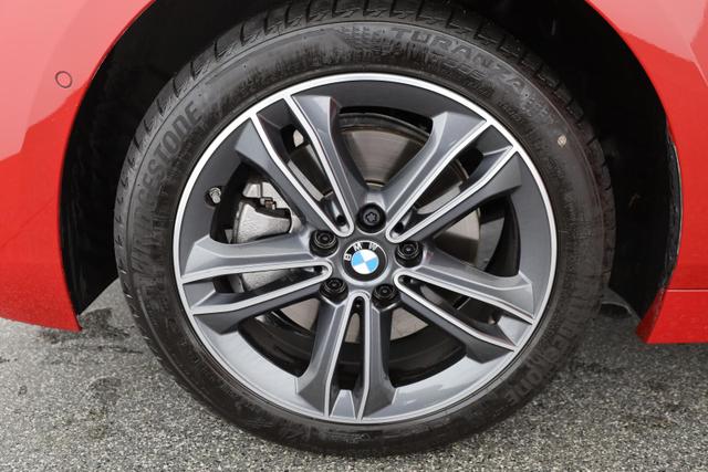 BMW 1er 118 i Sport Line M Line, AHK, LED, Navi, Kamera, virtualCockpit 