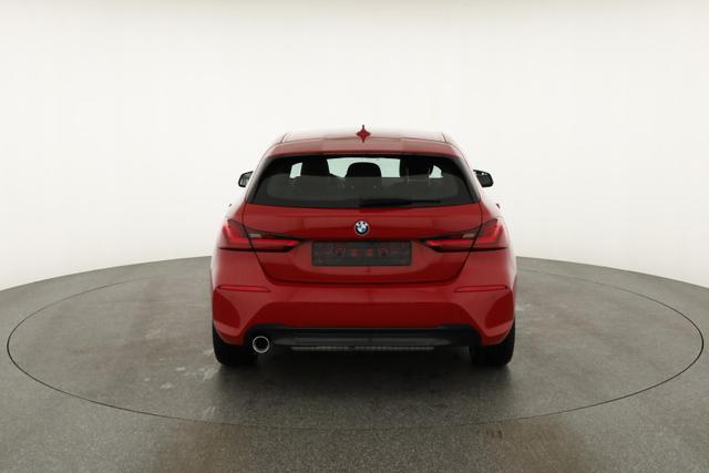 BMW 1er 118 i Sport Line M Line, AHK, LED, Navi, Kamera, virtualCockpit 