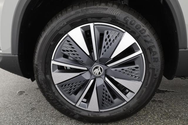 Skoda Karoq Selection 1.5 TSI DSG Selection, AHK, Kamera, Winter, 5-J Garantie 
