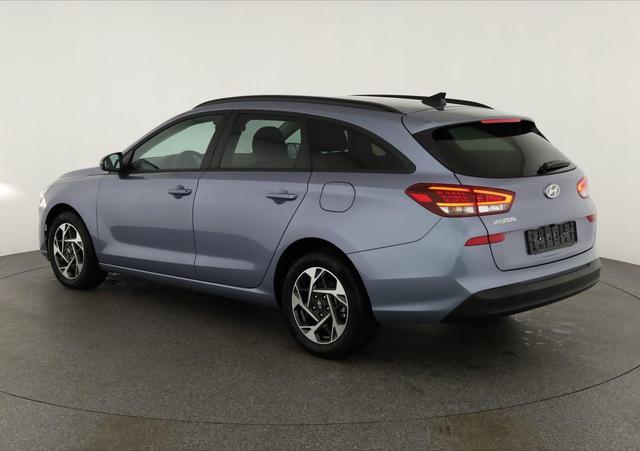 Hyundai i30 Kombi 1.5 T-GDI DCT Family, Navi. LED, Kamera, Winter, 17-Zoll 