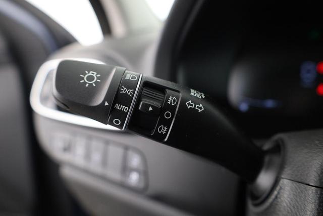 Hyundai i30 Kombi 1.5 T-GDI DCT Family, Navi. LED, Kamera, Winter, 17-Zoll 