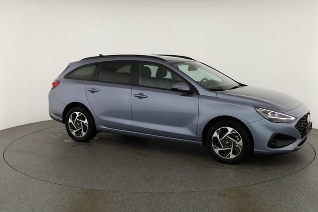 Hyundai i30 Kombi 1.5 T-GDI DCT Family, Navi. LED, Kamera, Winter, 17-Zoll 