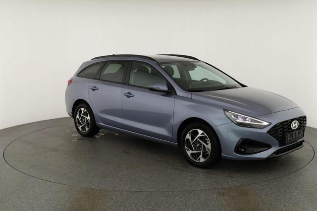 Hyundai i30 Kombi 1.5 T-GDI DCT Family, Navi. LED, Kamera, Winter, 17-Zoll 