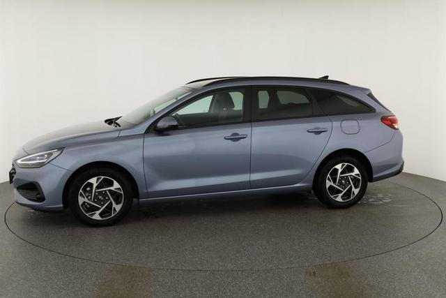 Hyundai i30 Kombi 1.5 T-GDI DCT Family, Navi. LED, Kamera, Winter, 17-Zoll 