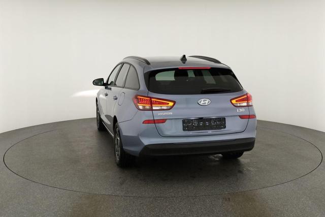 Hyundai i30 Kombi 1.5 T-GDI DCT Family, Navi. LED, Kamera, Winter, 17-Zoll 