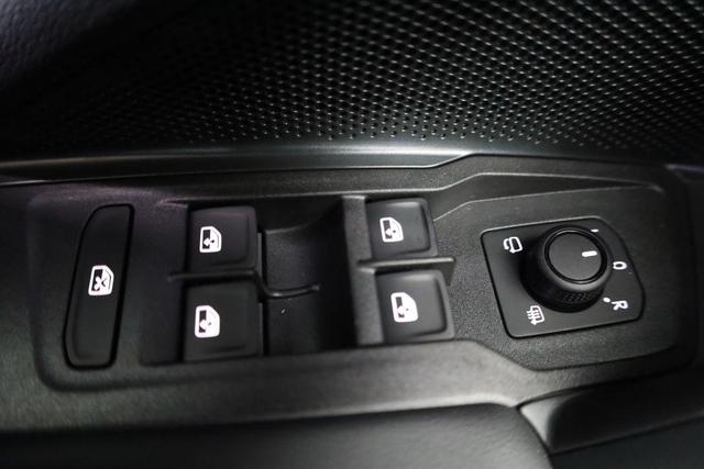 Volkswagen Tiguan 1.5 eTSI 110 kW Life DSG Life, Navi, AHK, easyOpen, LED-Plus, Kamera 