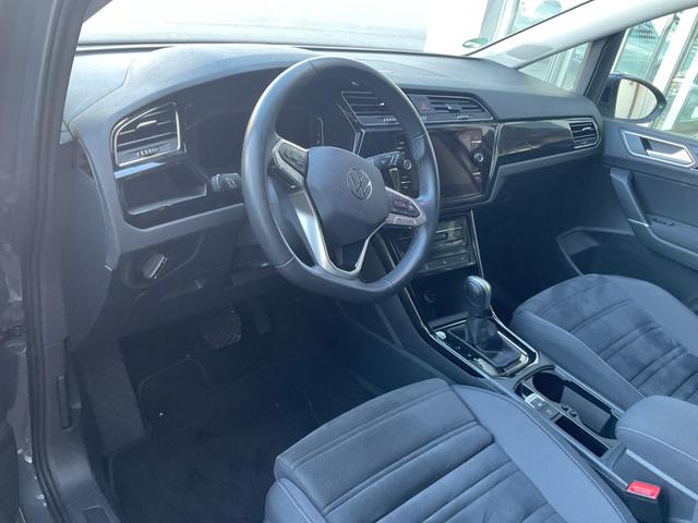 Volkswagen Touran - Highline BMT/Start-Stopp 1.5 TSI DSG Highline, 7-Sitzer, AHK, Side, Kamera