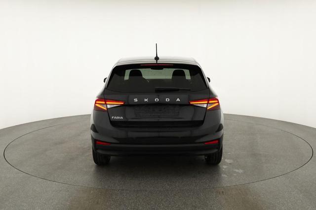 Skoda Fabia Selection 1.0 TSI 130 Jahre, LED, Kamera, Winter, 15-Zoll, 5-J. Garantie 
