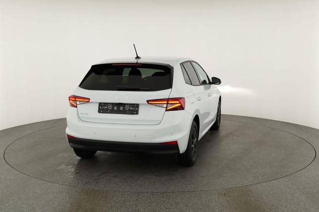 Skoda Fabia Selection 1.0 TSI 130 Jahre, LED, Kamera, Winter, 15-Zoll, 5-J. Garantie 