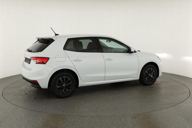 Skoda Fabia Selection 1.0 TSI 130 Jahre, LED, Kamera, Winter, 15-Zoll, 5-J. Garantie 