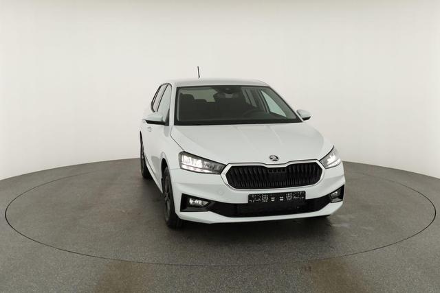 Skoda Fabia Selection 1.0 TSI 130 Jahre, LED, Kamera, Winter, 15-Zoll, 5-J. Garantie 