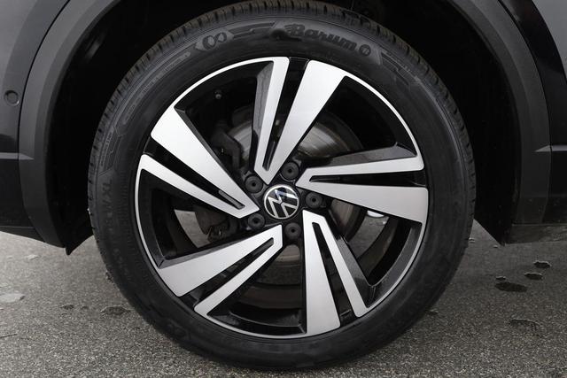 Volkswagen T-Roc R-Line 1.5 TSI DSG R-Line, Side, Kamera, Winter, el. Klappe, 18-Zoll 