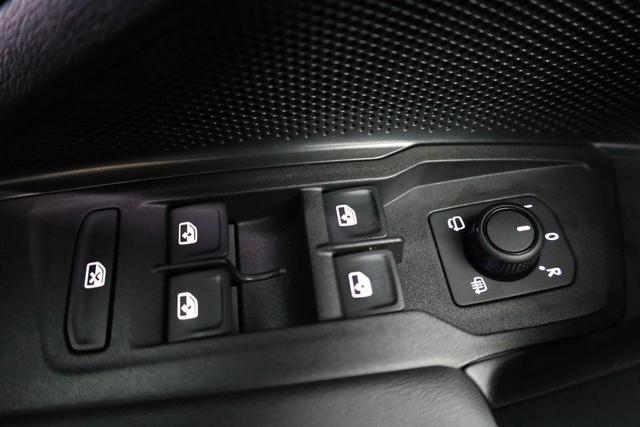 Volkswagen Tiguan 1.5 eTSI 110 kW Life DSG Life, Navi, AHK, easyOpen, LED-Plus, Kamera 