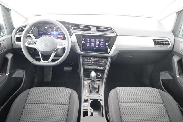 Volkswagen Touran Comfortline BMT/Start-Stopp 1.5 TSI DSG Comfortline, 7-Sitzer, AHK, Navi, Kamera, Side, Winter, 4-J. Garantie 